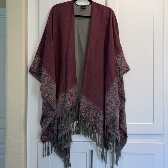 V. Fraas Woman's Fringe Poncho One Size Festival Cowboy Boho Hippie - Picture 3 of 16